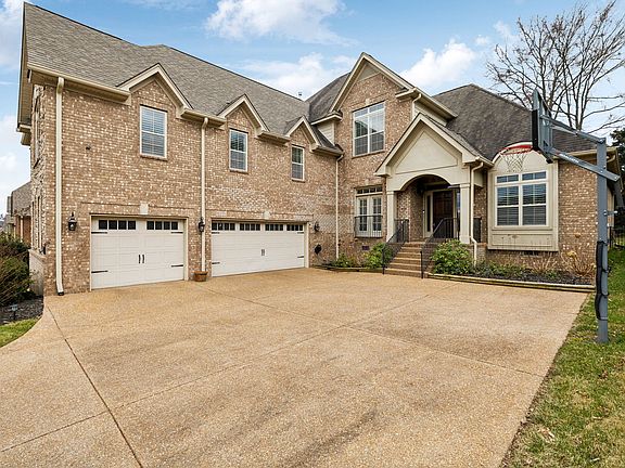 2nd image of 1581 Eden Rose Pl