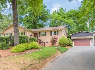 2301 Shadyview Dr, Charlotte, NC 28210