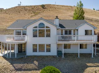 19800 Pine Ridge Dr, Tehachapi, CA 93561