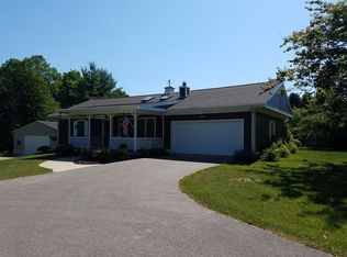 1701 Horton Bay Rd, Petoskey, MI 49770