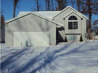 1249 Richwood Dr SE, Grand Rapids, MI 49508