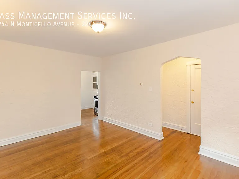 2244 N Monticello Ave #1E — Photo 4