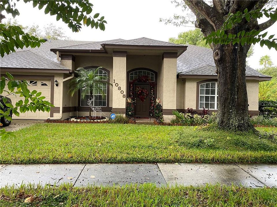 1st image of 10808 Oak Glen Cir