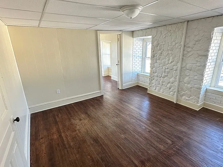 129 N Penn St #5 — Photo 2