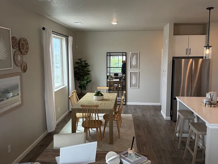 2373 Harlequin Pl — Photo 5