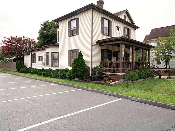 2nd image of 3279 Oakland Ave