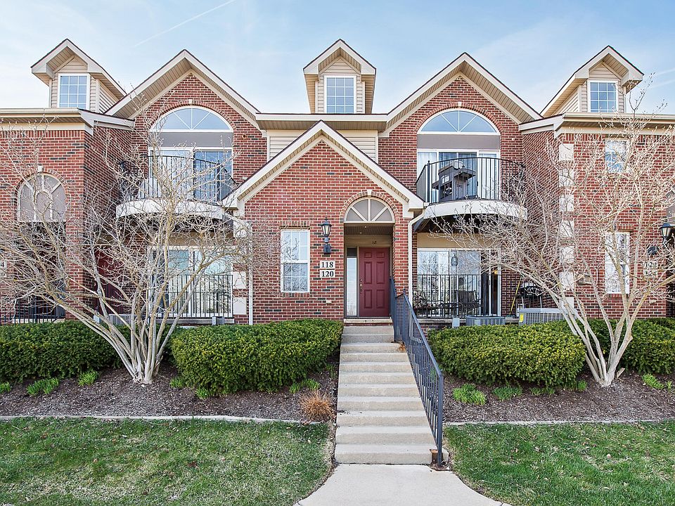 1st image of 120 W Oakbrook Dr