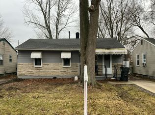 15684 McGuire St, Taylor, MI 48180