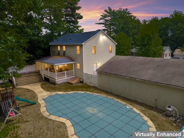 9 Hemlock Drive, Topsham, ME 04086