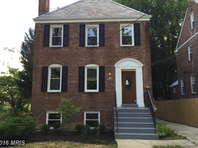 1433 Fort Stevens Dr NW, Washington, DC, 20011