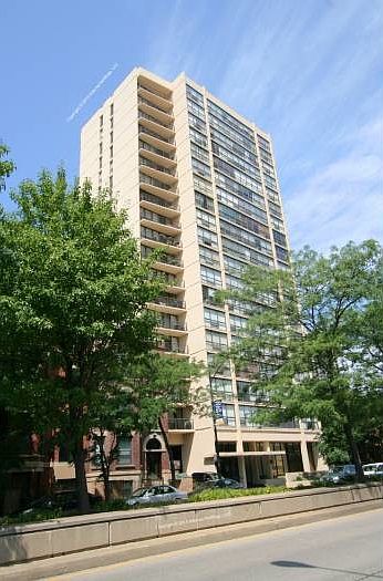 1st image of 1540 N La Salle St #903