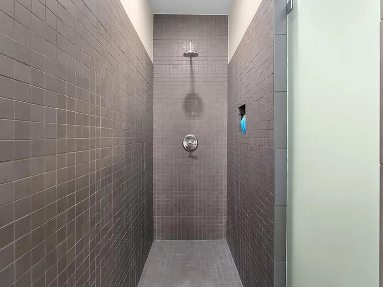 3718 Bridle Path — Photo 18