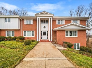 7560 Hollycroft Ln APT 16C, Mentor, OH 44060