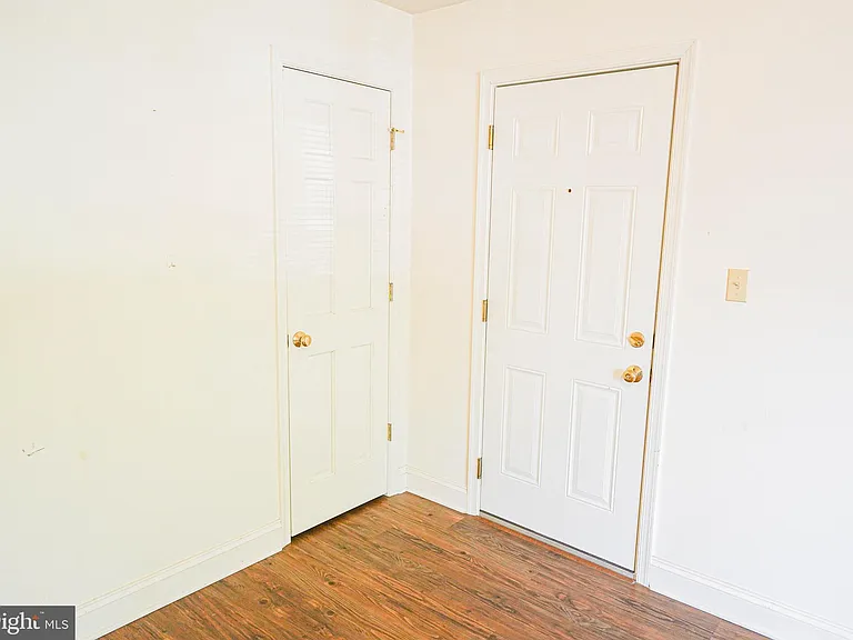 800 Travers St #5 — Photo 14