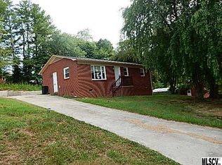 1025 Fence St, Granite Falls, NC 28630