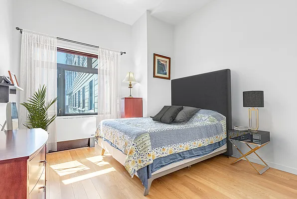 Sold by Modern Spaces | media 4