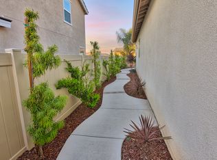 25372 Apache Hill Cir, Menifee, CA 92584