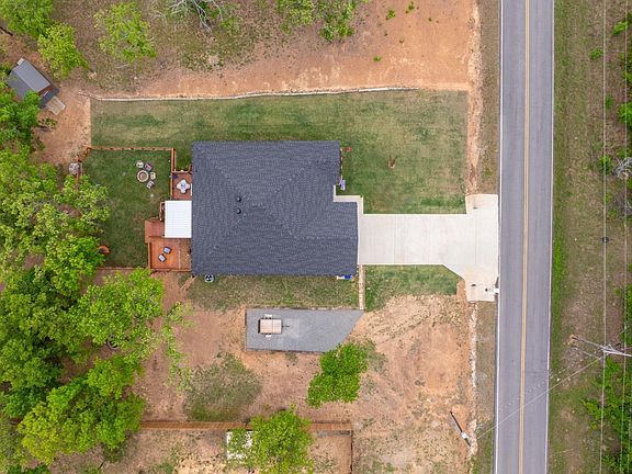 4th image of 208 Blackjack Rd