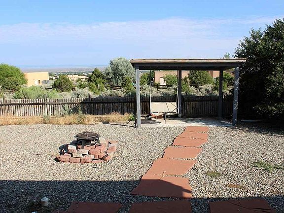 5th image of 1132 Calle Del Oso