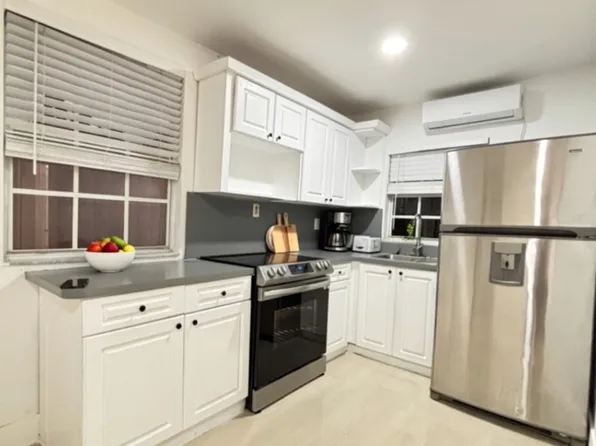 2035 NW 26th St #3, Miami, FL 33142