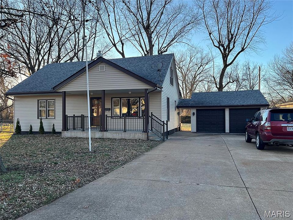 1st image of 3931 Fairway Ct