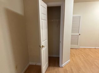 11326 Westbrook Mill Ln UNIT 202, Fairfax, VA 22030