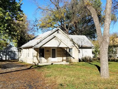 810 W 4th St, Junction City, KS, 66441