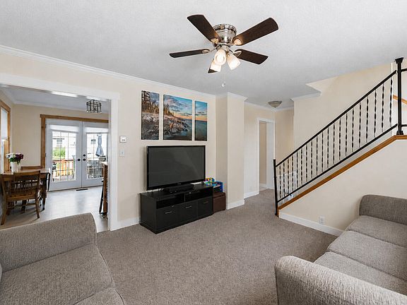 4th image of 417 10th St