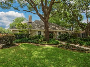 10122 Chevy Chase Dr, Houston, TX 77042