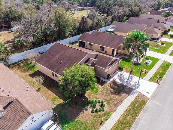3rd image of 13612 Bryndlewood Ct