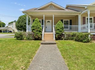 242 Main Street Village Dr, Jonesborough, TN 37659