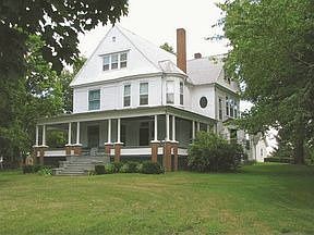 3rd image of 203 E Main St