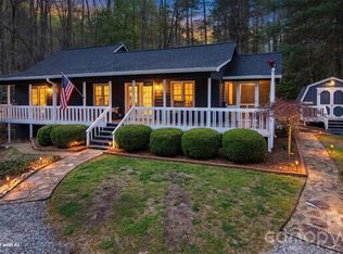 926 Camp Creek Rd, Saluda, NC 28773