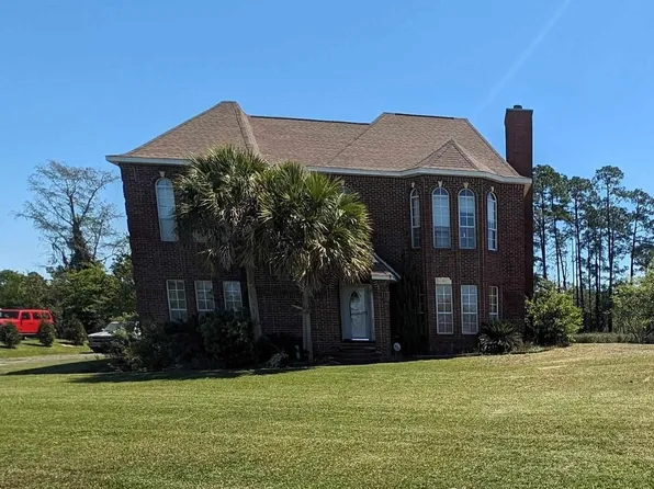 7390 San Ramon Dr, Milton, FL 32583