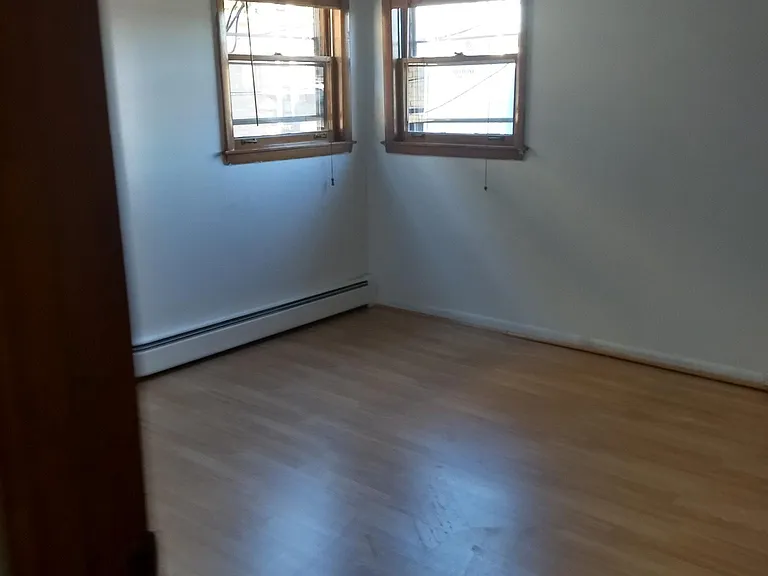14613 Keystone Ave #2E — Photo 1