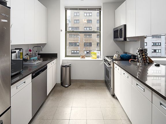2nd image of 99 John St APT 2302