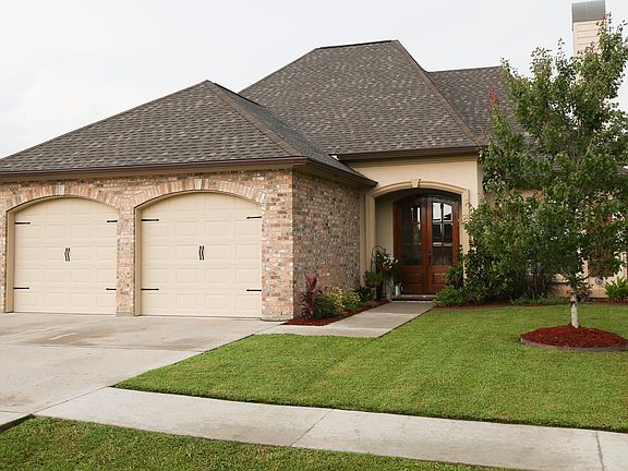3rd image of 202 Zoie Dr