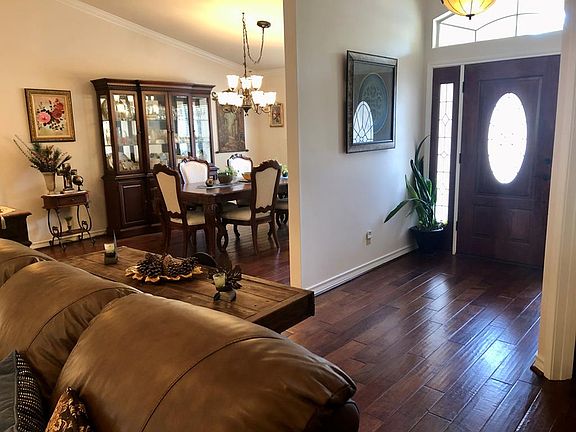 2nd image of 172 Saint Andrews Loop