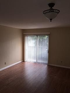 4th image of 407 Piccadilly Pl APT 5
