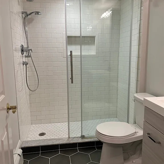 571 E Broadway #1 — Photo 10
