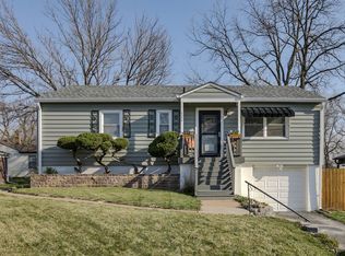 6334 Manderson St, Omaha, NE 68104