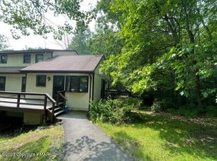 104 Villas Rd, Mount Pocono, PA