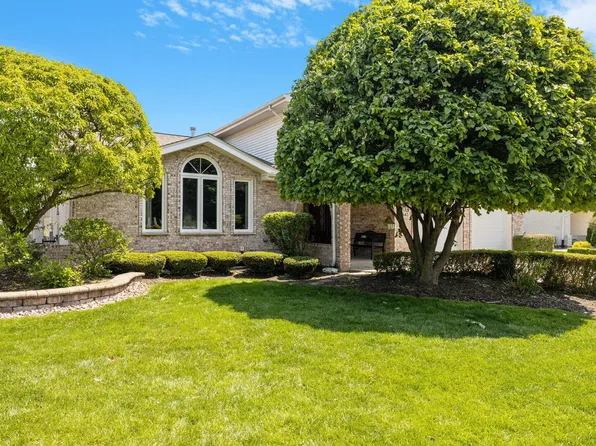 17643 Lilac Ln, Tinley Park, IL 60477