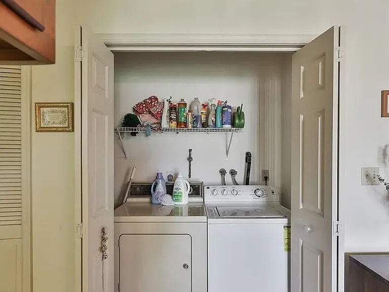 102 Drift Ct #B — Photo 4