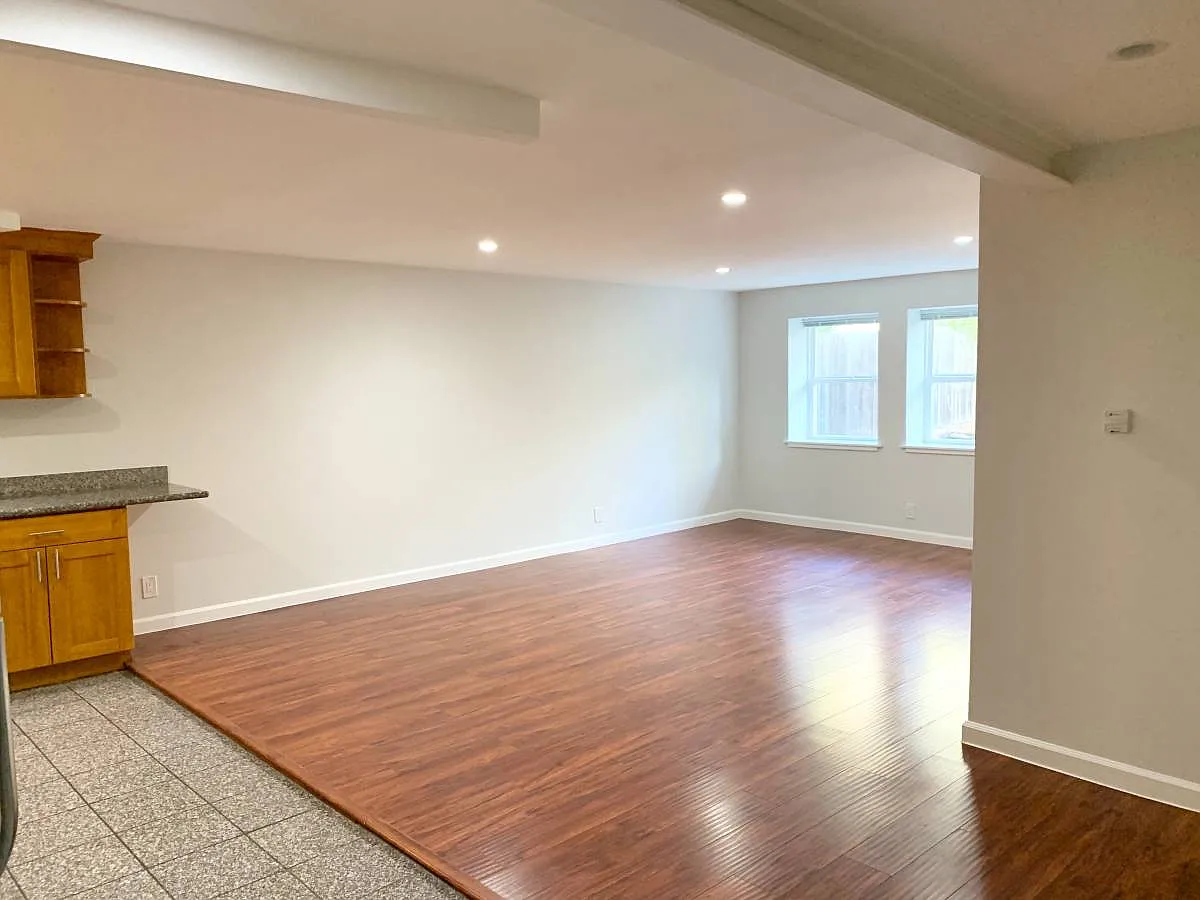 78 Parker Ave APT 4 photo 1