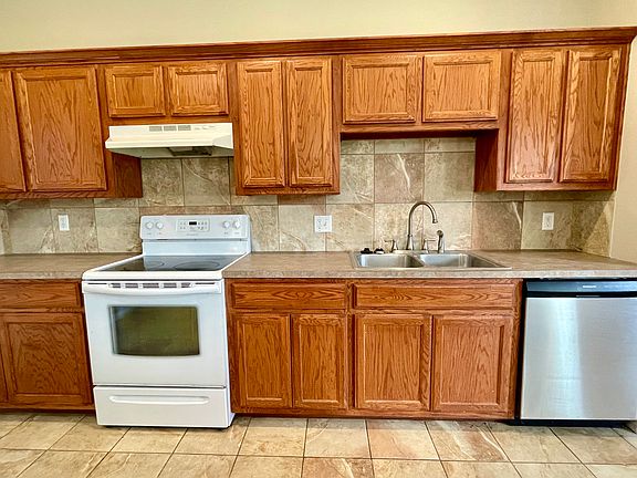 3rd image of 4904 Caddo Creek Ct