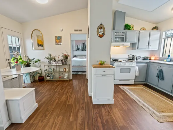 1783 11th St #A, Oakland, CA 94607