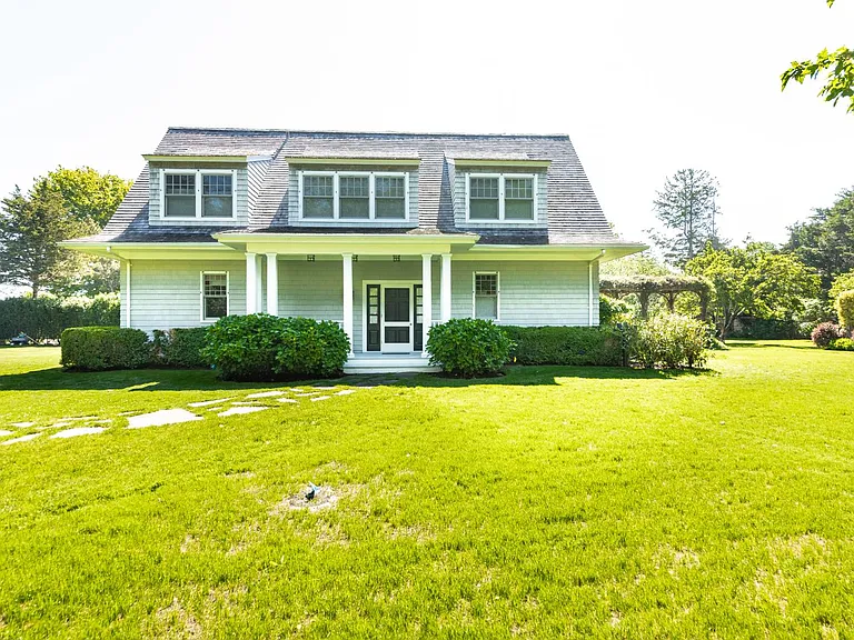 409 Bridge Ln — Photo 6