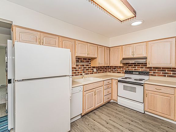 5th image of 517 Briarwood Ln