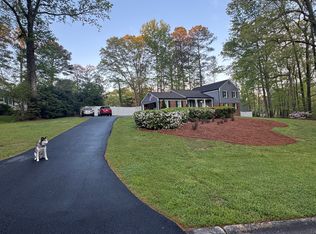 712 Willow Ridge Dr NE, Marietta, GA 30068